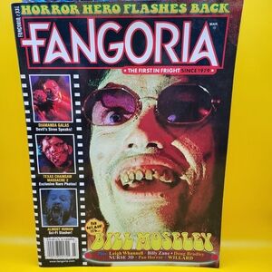 2 Fangoria Magazines 319 331 Horror Texas Chainsaw